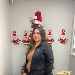 Meet your Posher, Ana